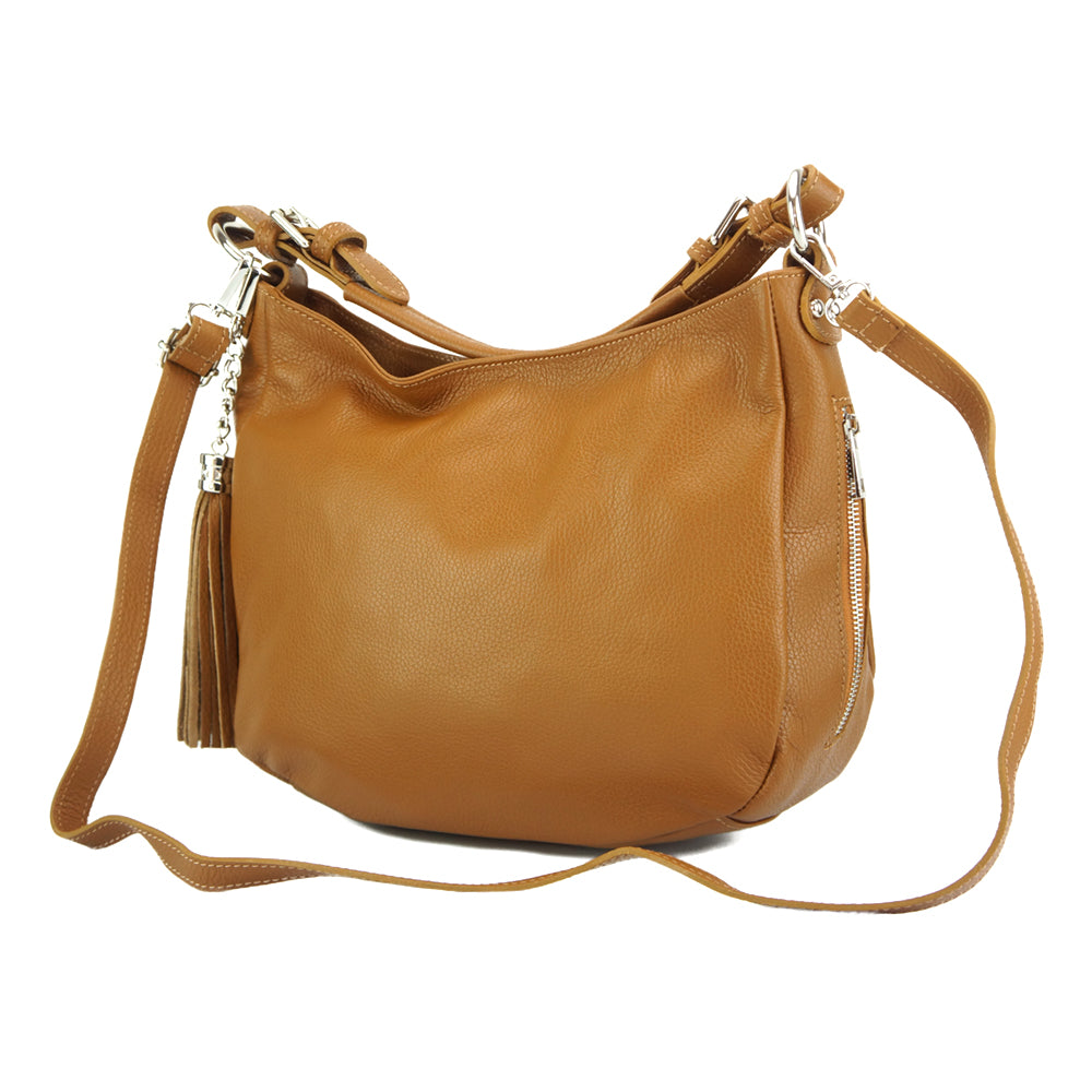 Victoire shoulder bag in calf-skin leather