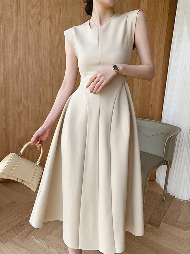 Elegant Dresses  Round Neck Sleeveless High Waist Folds Minimalist Dress