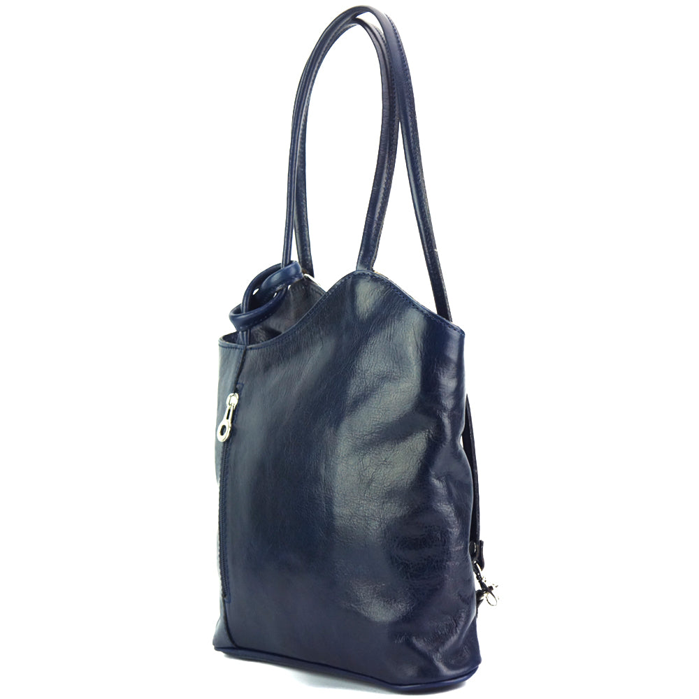 Cloe V leather shoulder bag