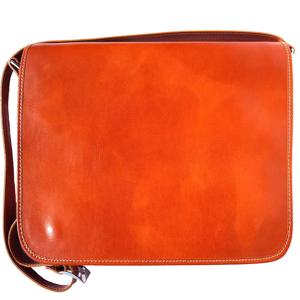Christopher GM Messenger bag in cow leather