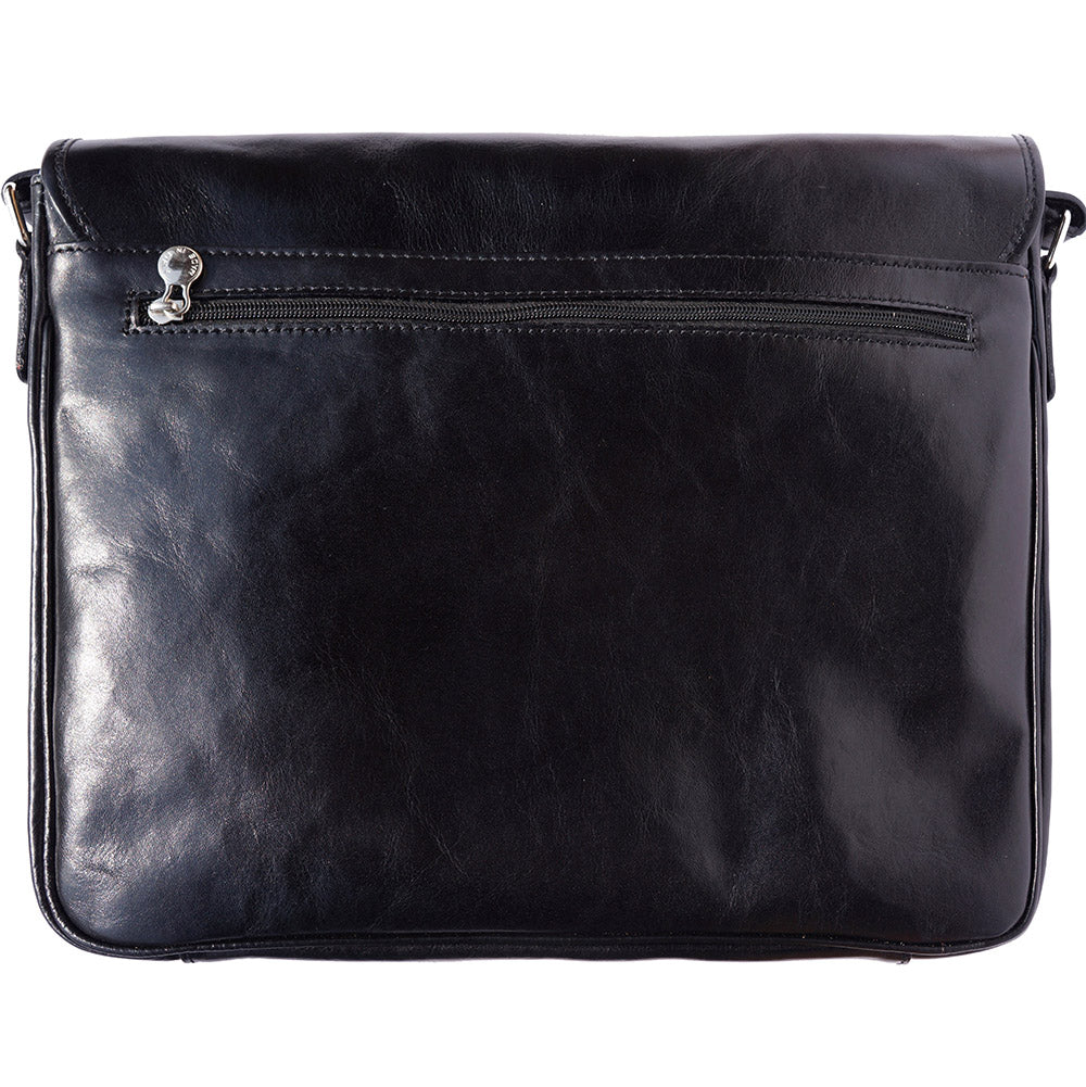 Christopher GM Messenger bag in cow leather