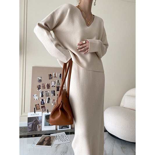 Elegant V-neck Knitwear Skirt Suit  set top skirt